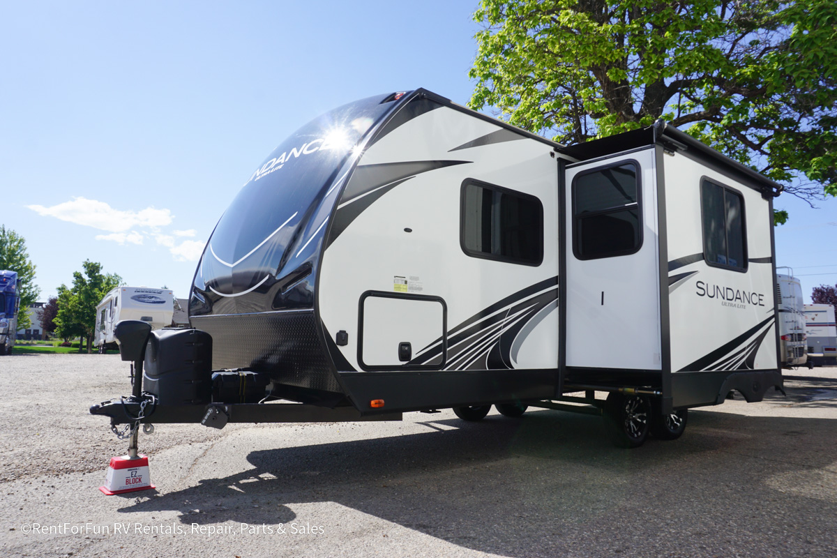 2021 Heartland Sundance UltraLite 221RB Travel Trailer For Sale in