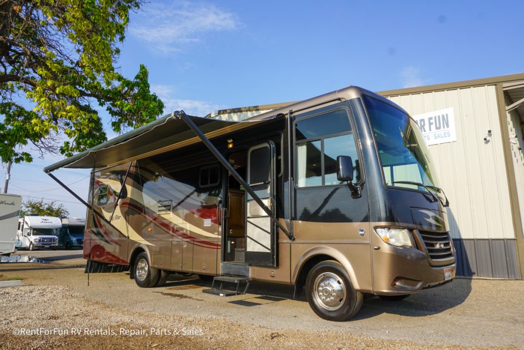 2013-Newmar-Bay-Star-3209-Class-A-For-Sale-Nampa-Idaho-01