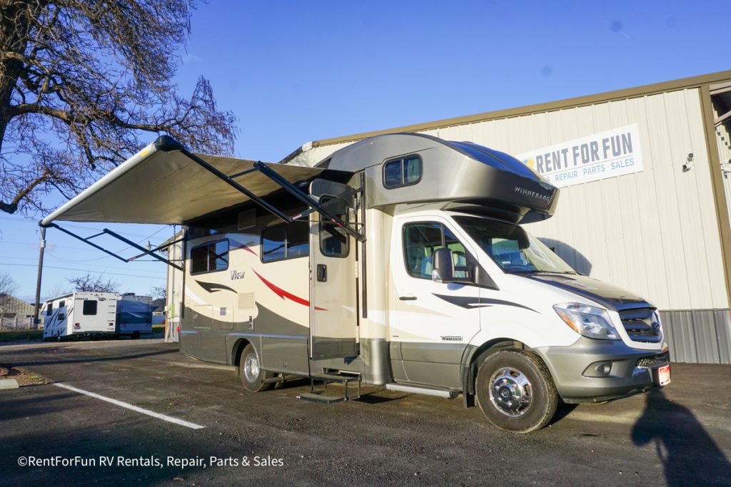 2015-Winnebago-View-25J-Class-C-For-Sale-Nampa-Idaho-01